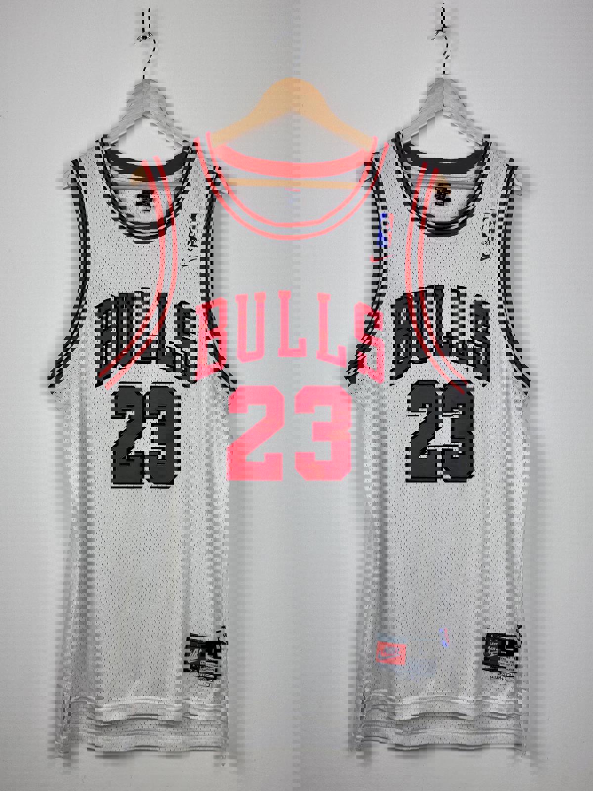 Nike NBA x Chicago Bulls Michael Jordan #23 Basketball Jersey - Size L