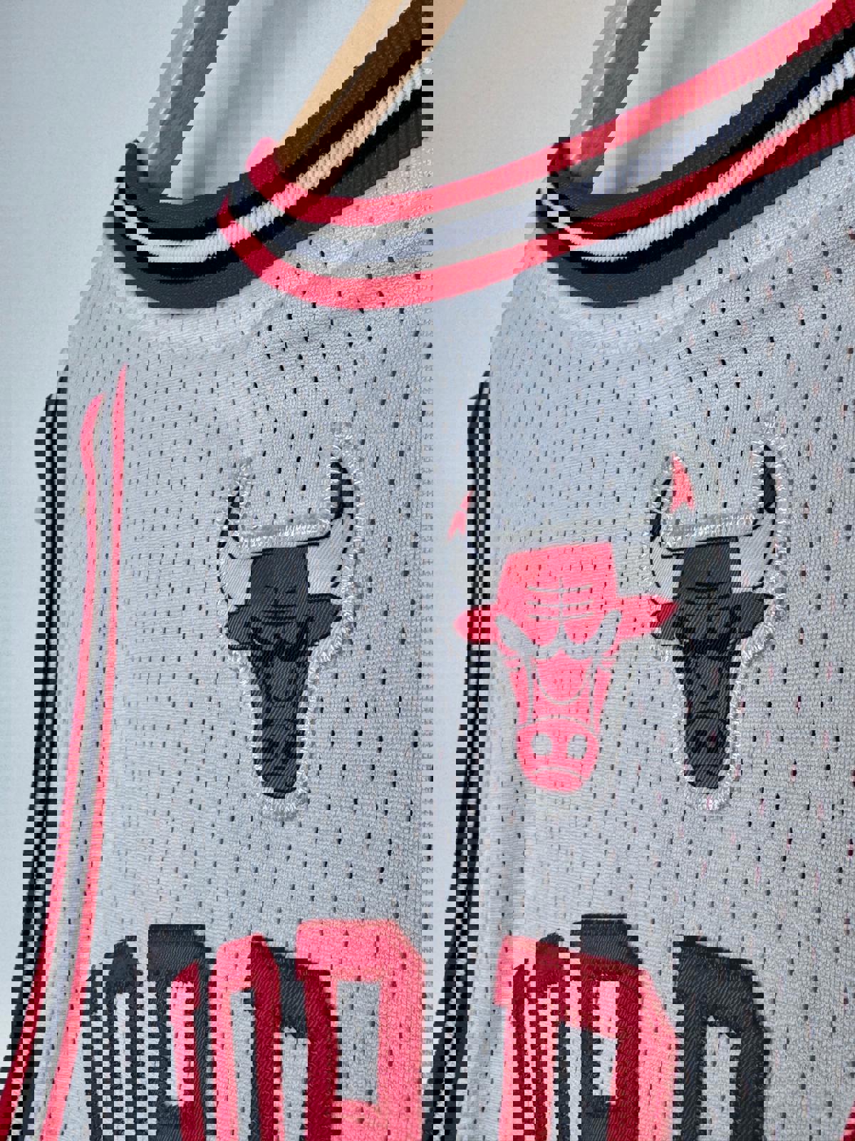 Nike NBA x Chicago Bulls Michael Jordan #23 Basketball Jersey - Size L